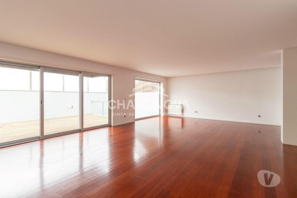 Apartamentos a venda Espinho - Fotos para Espinho-Moradia T4+2 no centro de Espinho (SMF 02524)