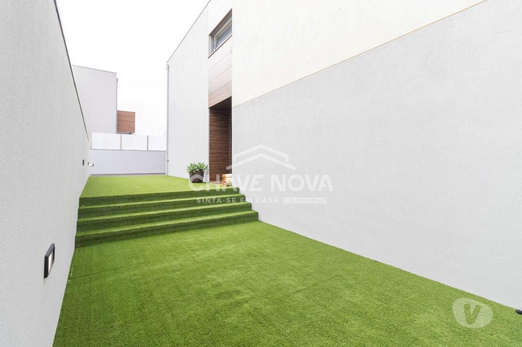 Apartamentos a venda Espinho - Fotos para Espinho-Moradia T4+2 no centro de Espinho (SMF 02524)