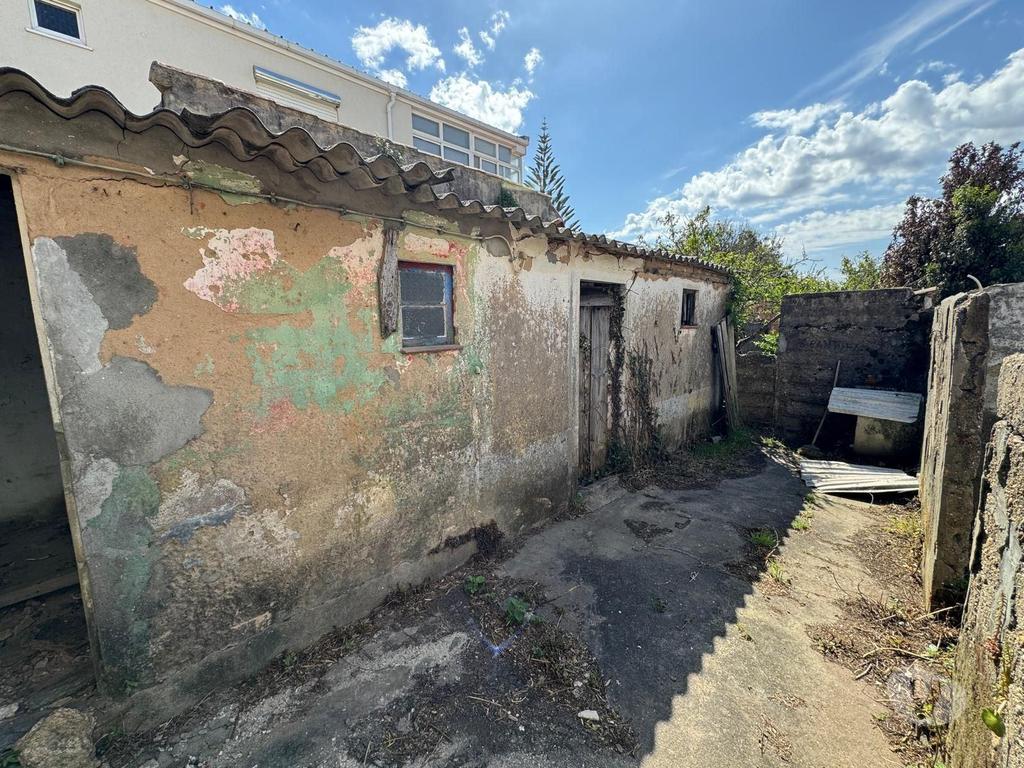 Apartamentos a venda Espinho - Fotos para Espinho-Moradia para Reconstrução em Espinho (GRJ 00094)