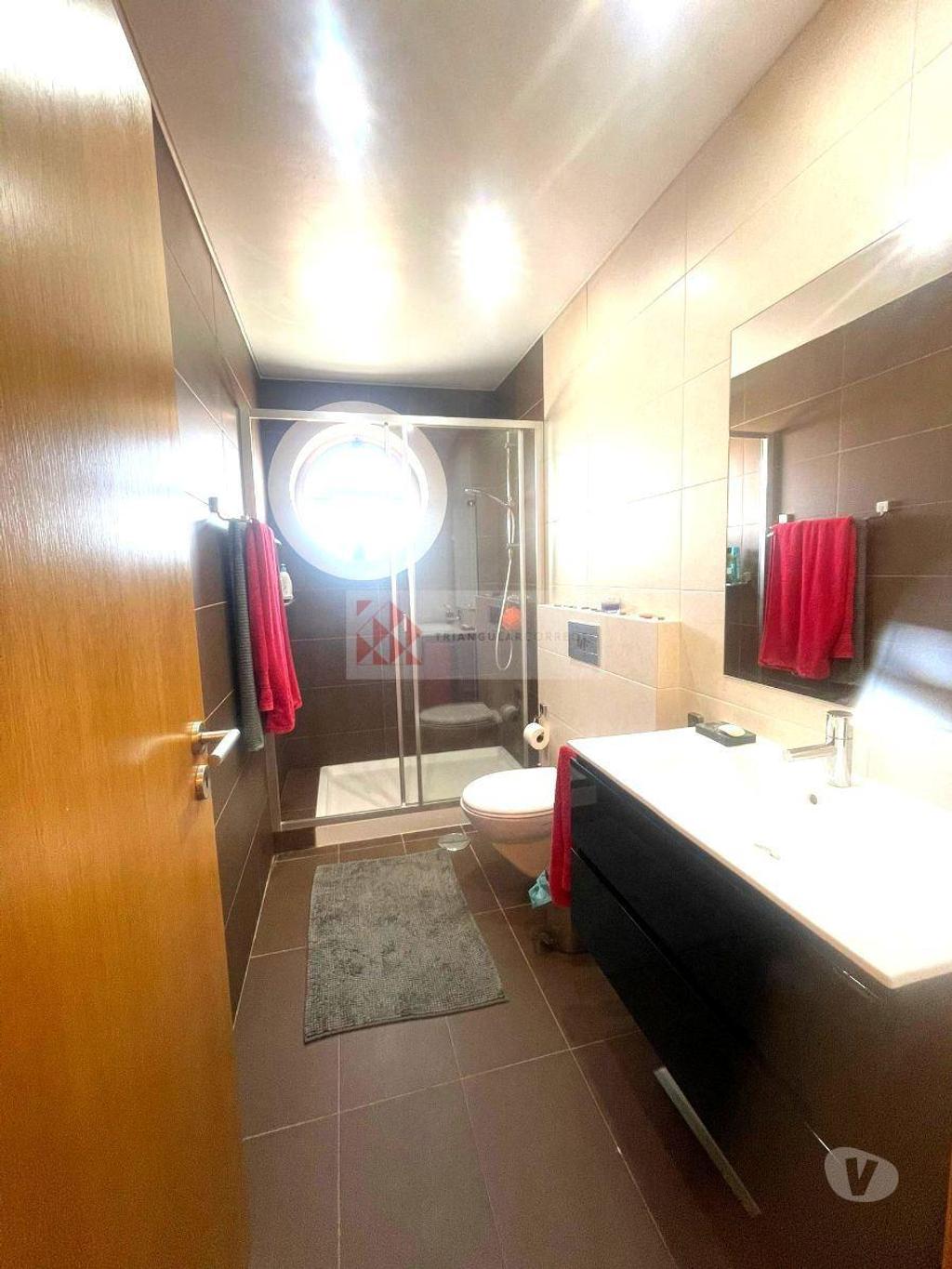 Apartamentos a venda Palmela - Fotos para Moradia T4 Recente com quintal e garagem em Palmela, Setúbal,