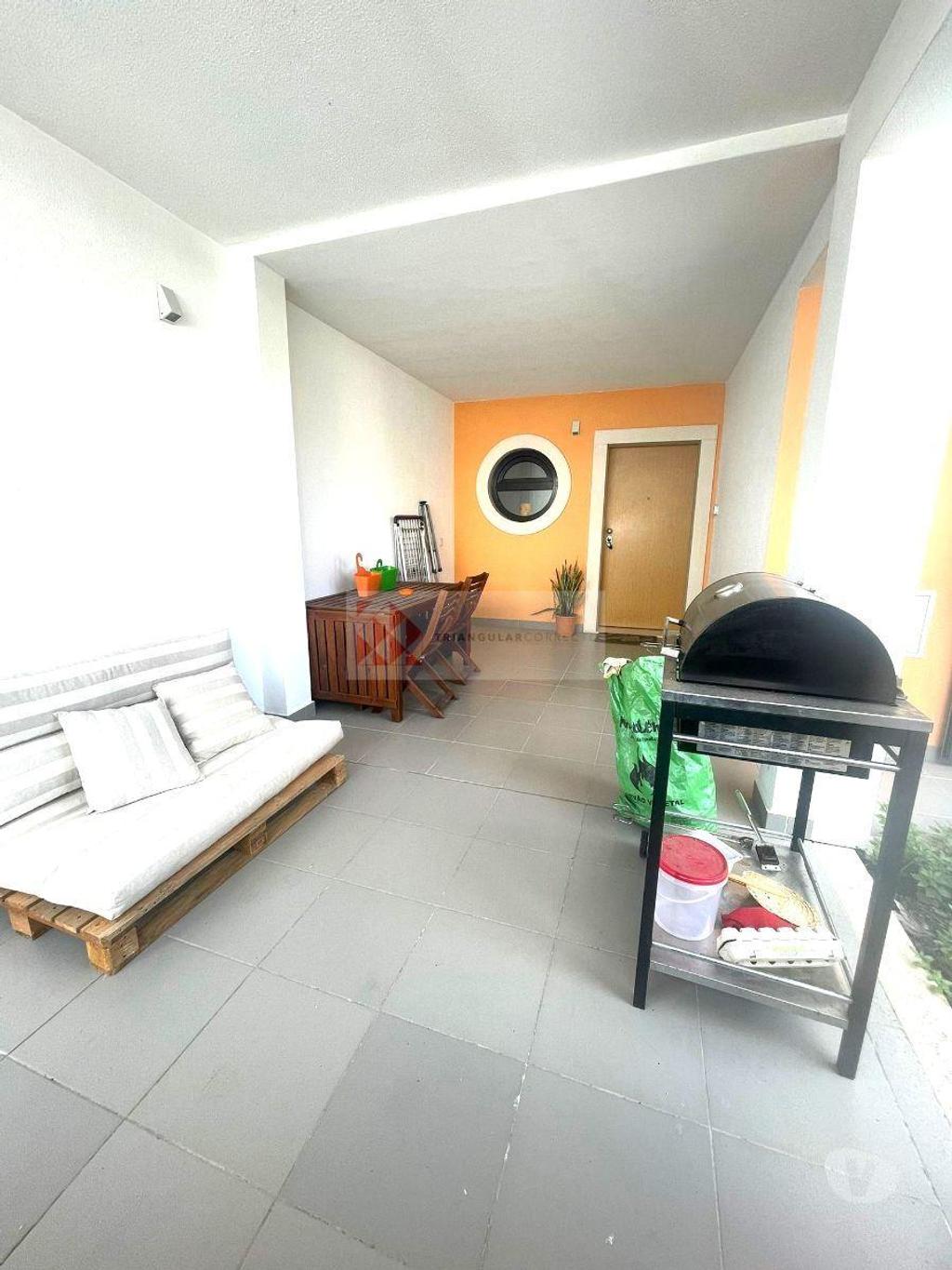 Apartamentos a venda Palmela - Fotos para Moradia T4 Recente com quintal e garagem em Palmela, Setúbal,