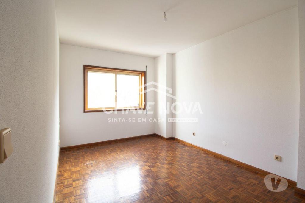Apartamentos a venda Vila Nova de Gaia - Fotos para Vila-nova-de-gaia-Apartamento T2 em Gaia (AR 04018)