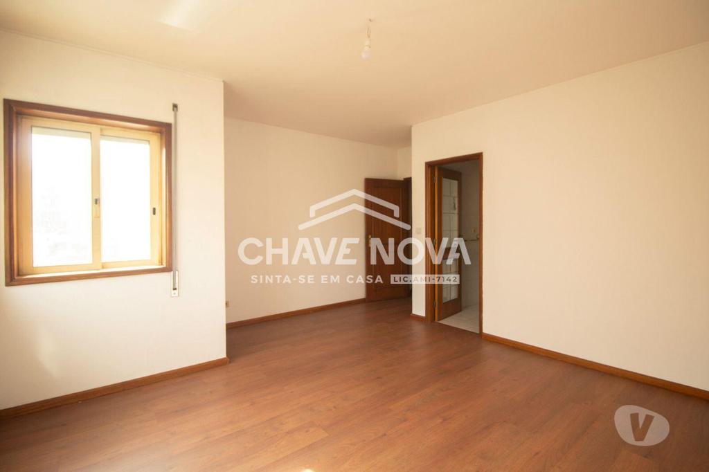 Apartamentos a venda Vila Nova de Gaia - Fotos para Vila-nova-de-gaia-Apartamento T2 em Gaia (AR 04018)