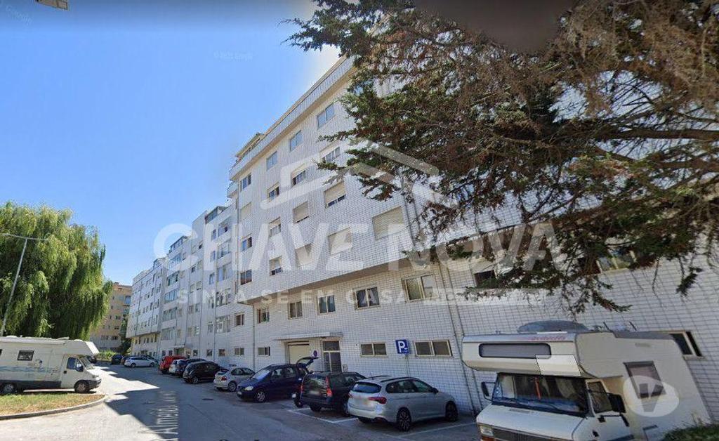 Apartamentos a venda Vila Nova de Gaia - Fotos para Vila-nova-de-gaia-Apartamento T2 em Gaia (AR 04018)