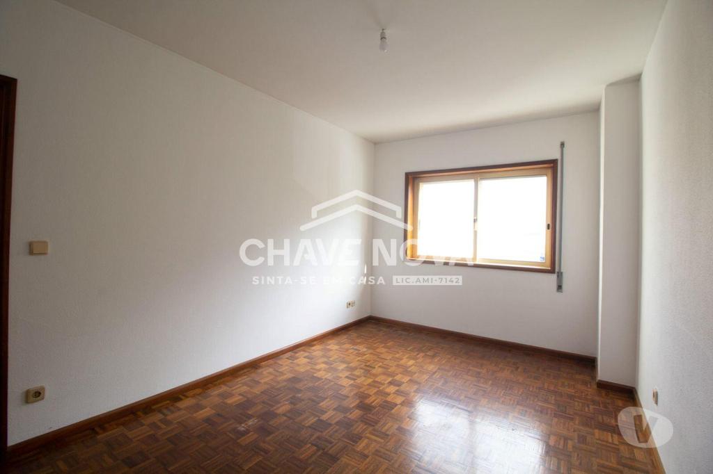Apartamentos a venda Vila Nova de Gaia - Fotos para Vila-nova-de-gaia-Apartamento T2 em Gaia (AR 04018)
