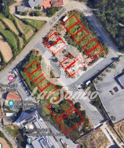 Terrenos e quintas a venda - Fotos para Lotes para moradias de 2, 3 e 4 frentes, junto à igreja de Foz