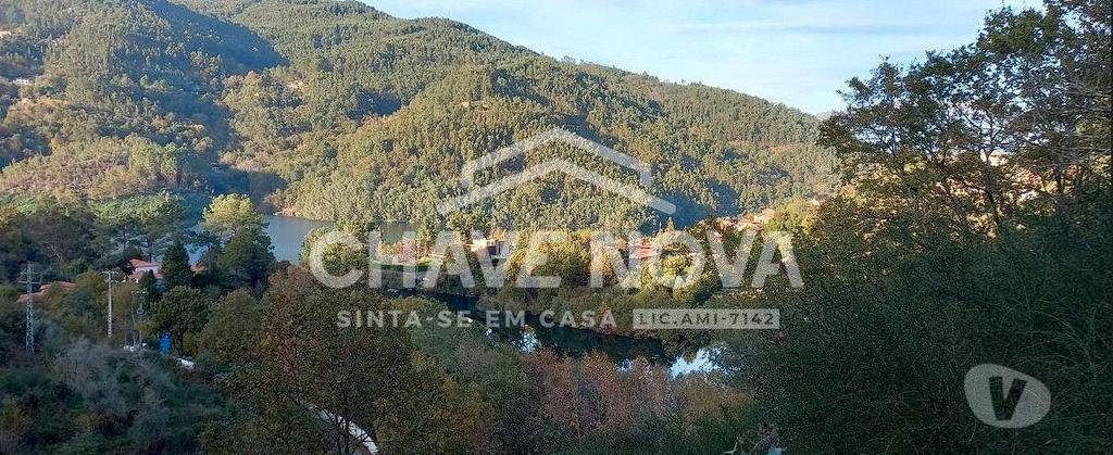 Terrenos Vieira do Minho - Fotos para Fabuloso Terreno junto Água na Caniçada, Gerês (BRG 00004)