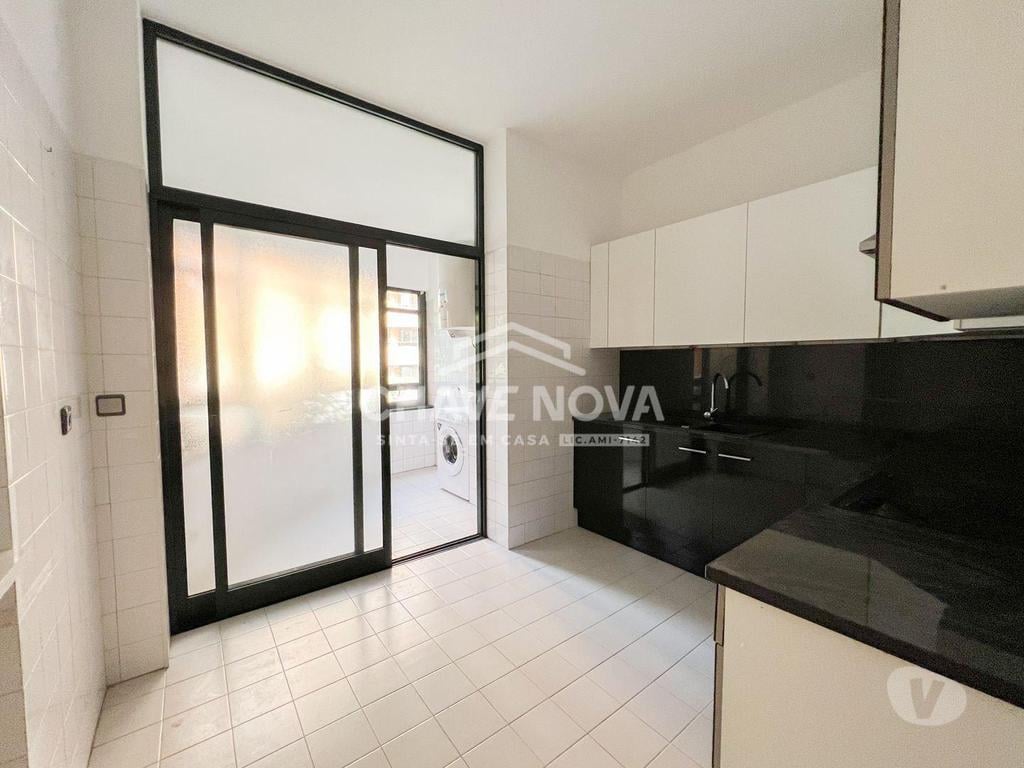 Apartamentos a venda Vila Nova de Gaia - Fotos para Apartamento T2 com uma área total de 157 m2, situado em São