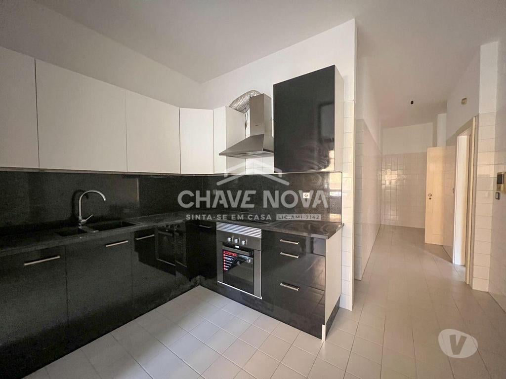 Apartamentos a venda Vila Nova de Gaia - Fotos para Apartamento T2 com uma área total de 157 m2, situado em São