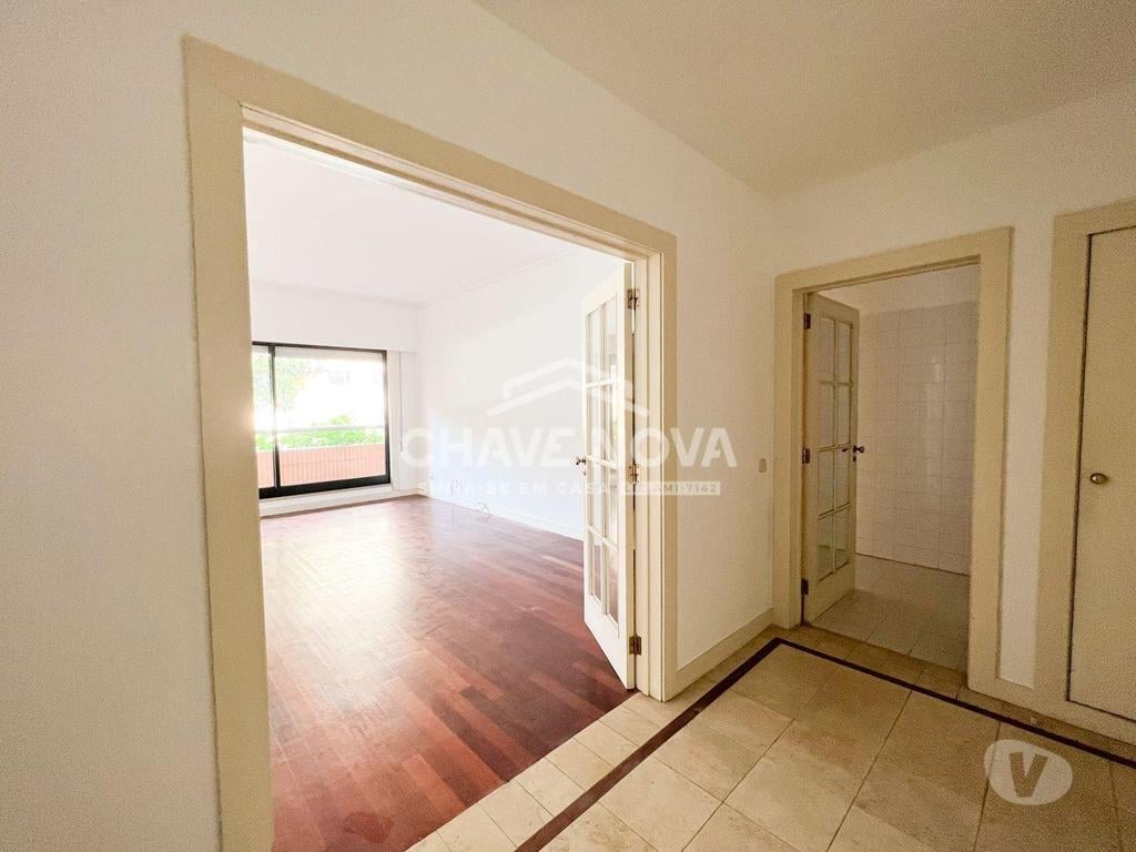 Apartamentos a venda Vila Nova de Gaia - Fotos para Apartamento T2 com uma área total de 157 m2, situado em São