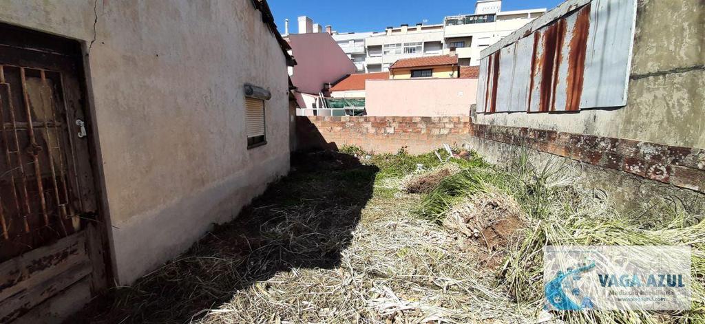 Apartamentos a venda Gondomar - Fotos para Moradia Térrea T1 com quintal e anexo para Recuperar na Venda