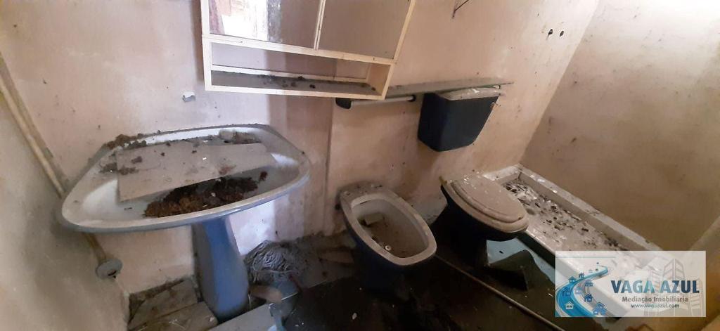 Apartamentos a venda Gondomar - Fotos para Moradia Térrea T1 com quintal e anexo para Recuperar na Venda