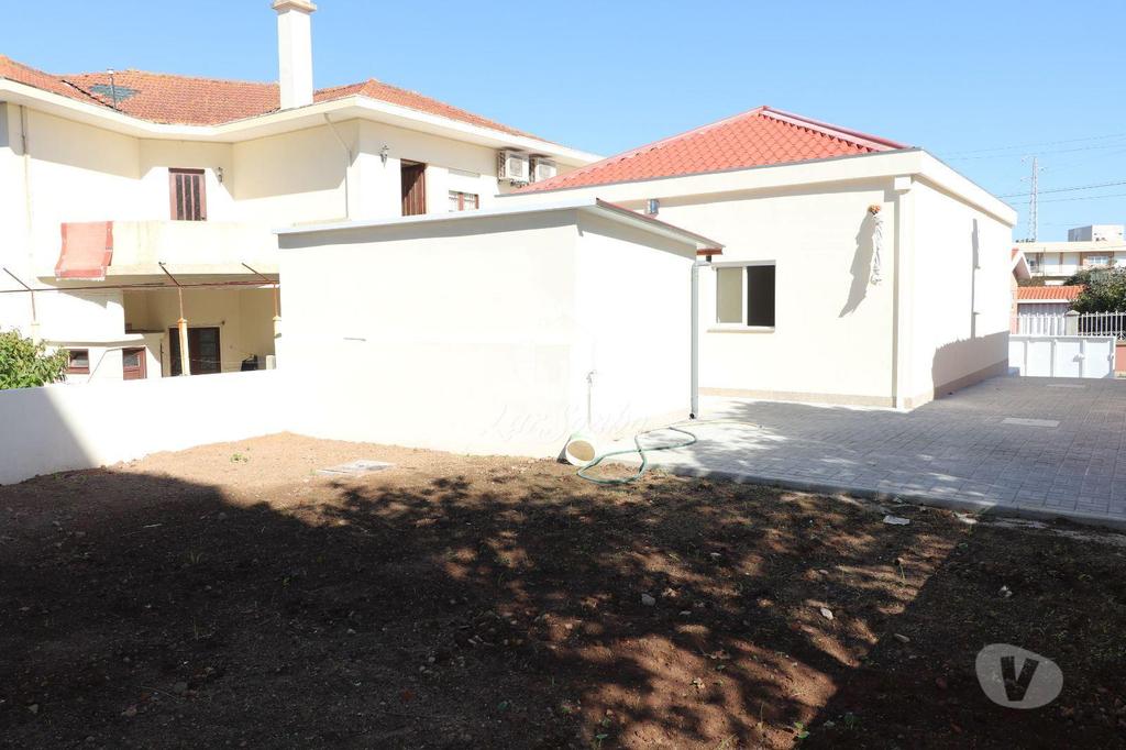 Apartamentos a venda Espinho - Fotos para Espinho-Moradia Terrea Em Espinho (259-M-00165)
