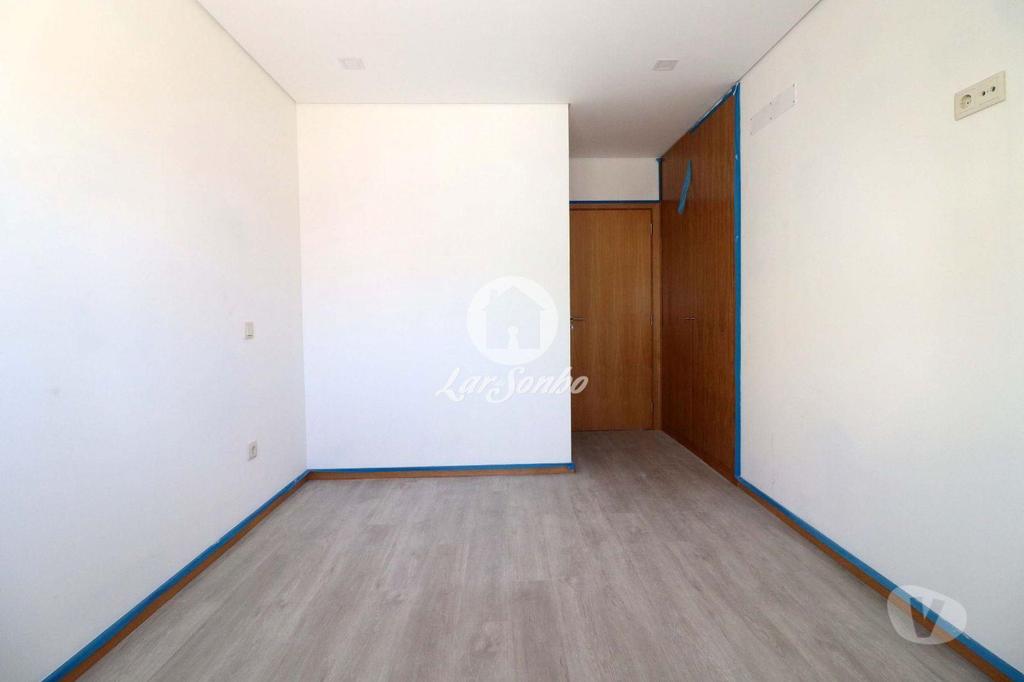 Apartamentos a venda Espinho - Fotos para Espinho-Moradia Terrea Em Espinho (259-M-00165)