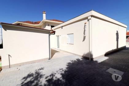 Apartamentos a venda - Fotos para Espinho-Moradia Terrea Em Espinho (259-M-00165)