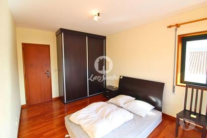 Apartamentos a venda - Fotos para Moradia T3 em Esposende a 100 metros da praia (265-M-01355)