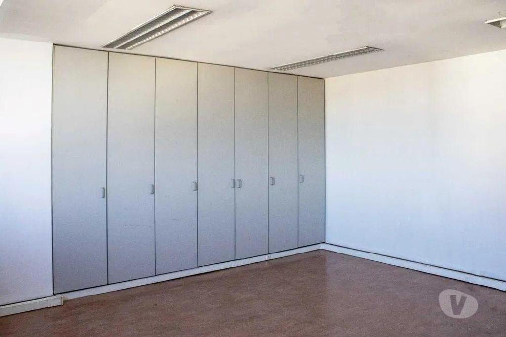 Comprar Loja Vila Nova de Gaia - Fotos para Espaço comerc. (9 salas)metro Av.da República Gaia...