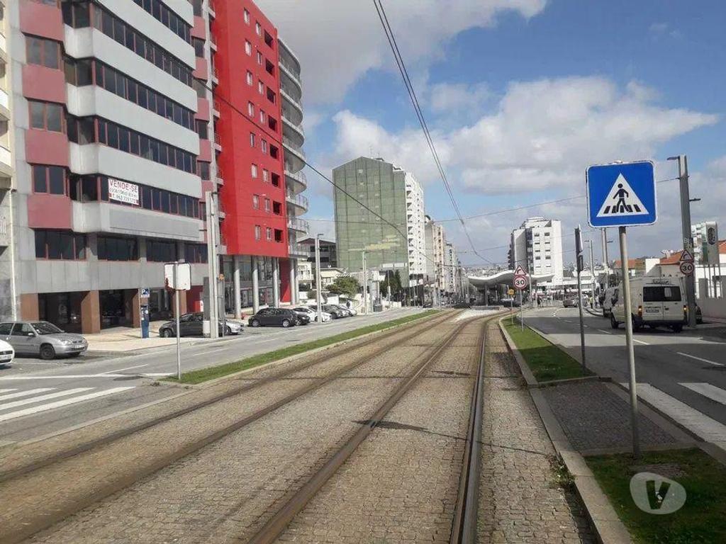 Comprar Loja Vila Nova de Gaia - Fotos para Espaço comerc. (9 salas)metro Av.da República Gaia...