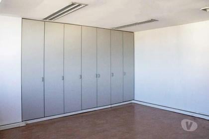 Venda Loja - Fotos para Espaço comerc. (9 salas)metro Av.da República Gaia...