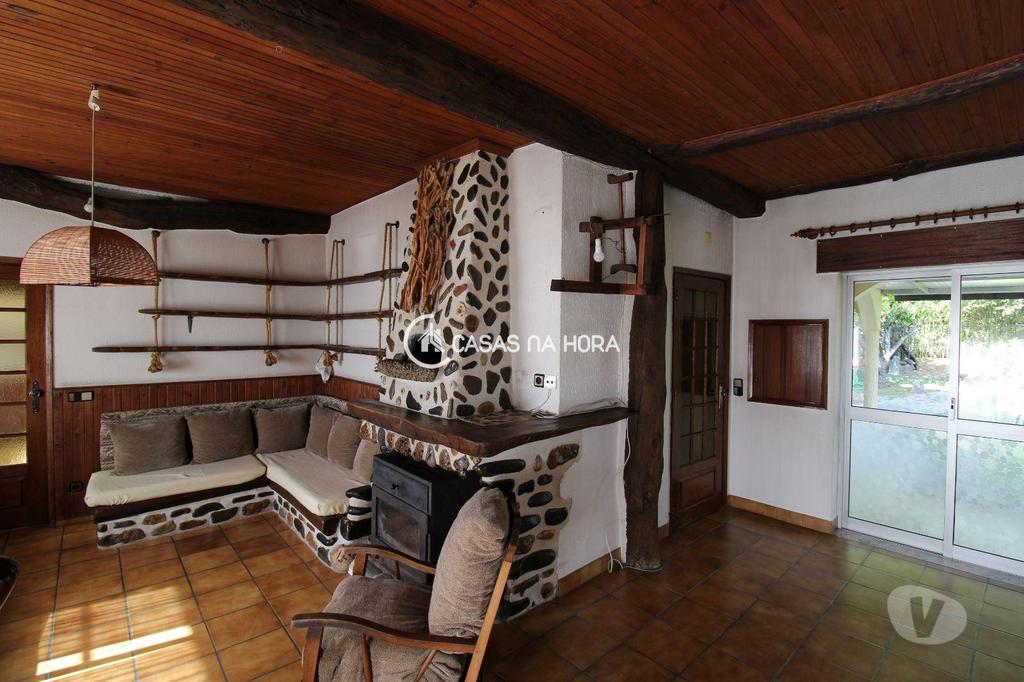 Apartamentos a venda Viseu - Fotos para Moradia T5 e Terreno com Possibilidade de Construção - Viseu