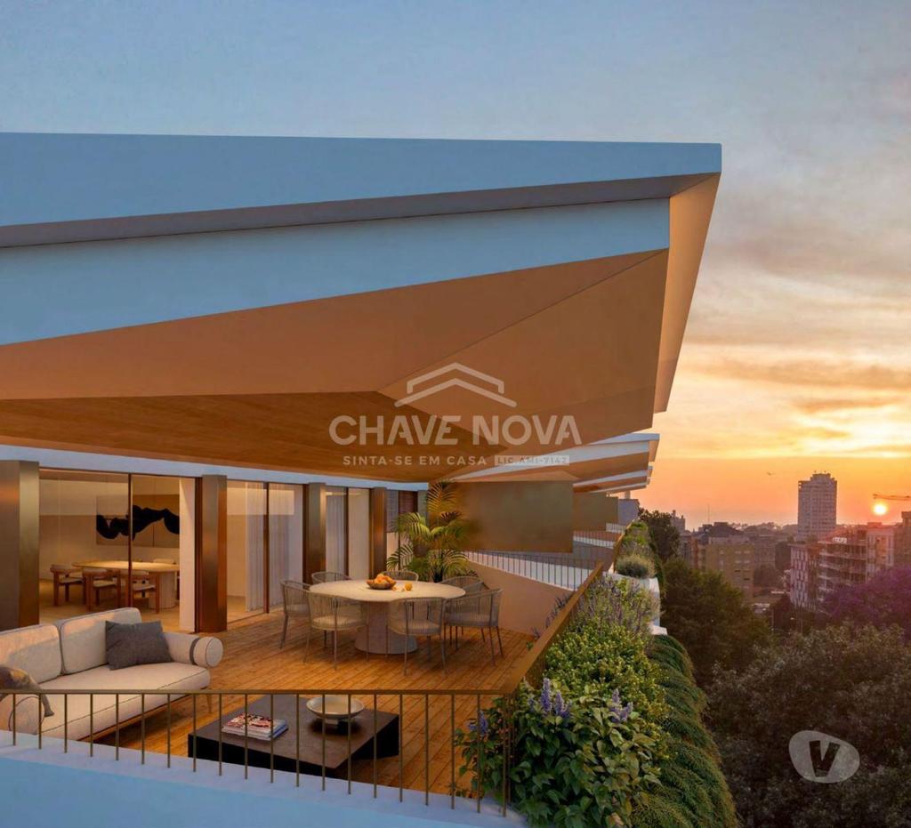 Apartamentos a venda Porto - Fotos para Apartamento T4 Penthouse na Avenida da Boavista em condomínio de
