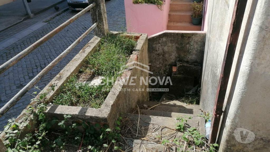 Apartamentos a venda Gondomar - Fotos para Moradia Térrea, com 3 frentes. Centro de Rio Tinto. Gondomar