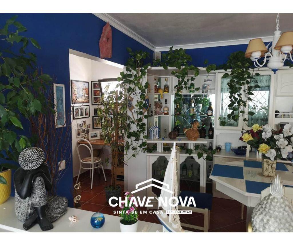 Apartamentos a venda Loulé - Fotos para Apartamento T2 em Quarteira a 125 metros da praia. (VLM 00126)