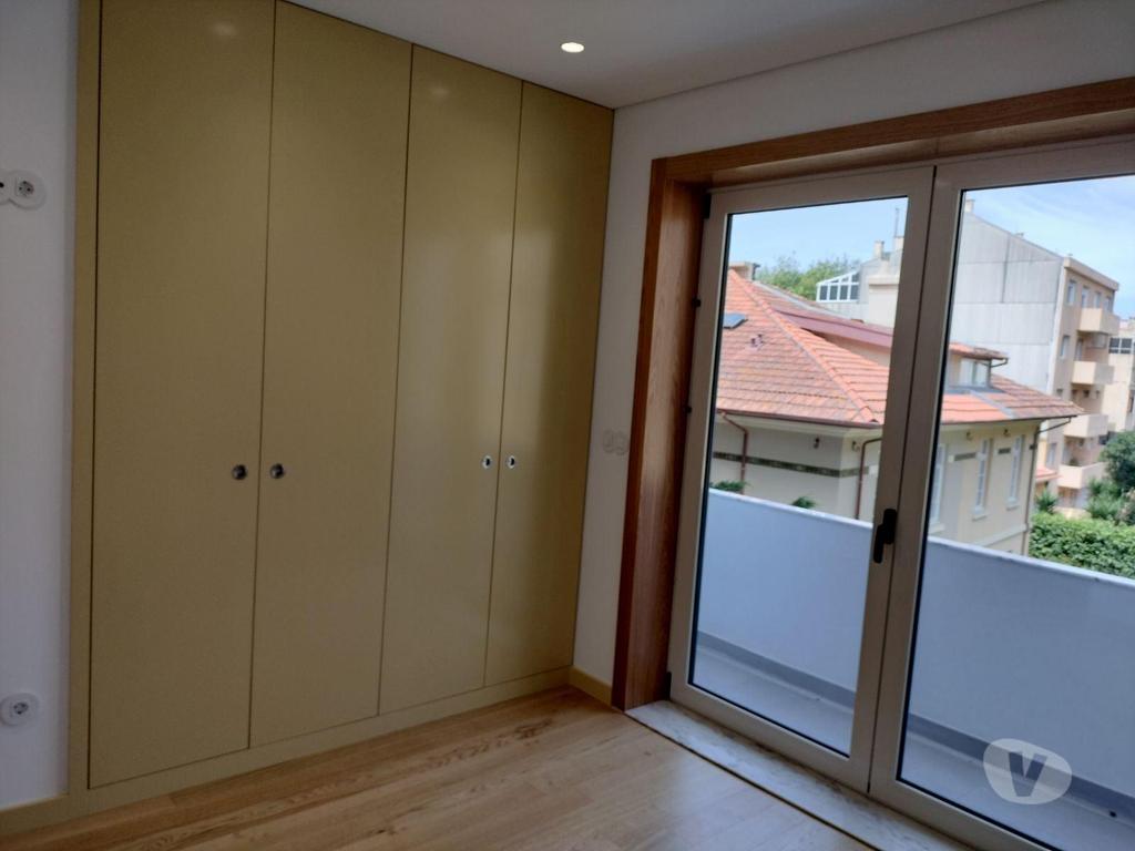 Apartamentos a venda Porto - Fotos para Apatamento T3, na Foz do Douro totalmente reconstruído (32642)