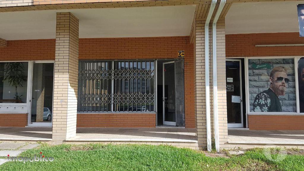 Comprar Loja Vila Verde - Fotos para LOJA DESTINADA A ACTIVIDADES ECONÓMICAS SERVIÇOS. EXCELENTE...