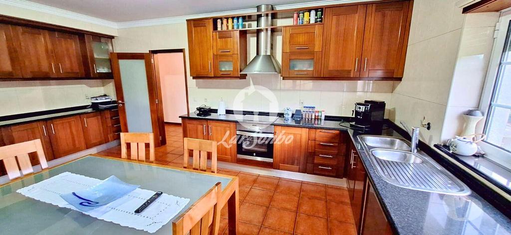 Apartamentos a venda Barcelos - Fotos para Moradia T3 Individual com mais de 1.000 m2 de terreno