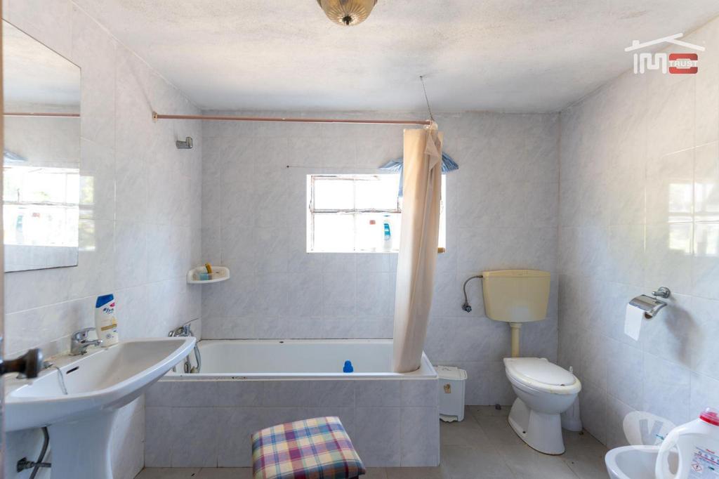 Apartamentos a venda Ourém - Fotos para Moradia T3 com condições mínimas de habitabilidade numa aldeia