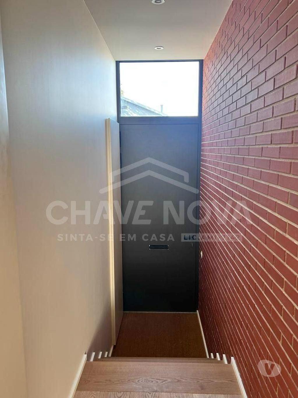 Apartamentos a venda Matosinhos - Fotos para Moradia T2 Dúplex em Matosinhos a 500 mts da praia. (PRTBV 00171)