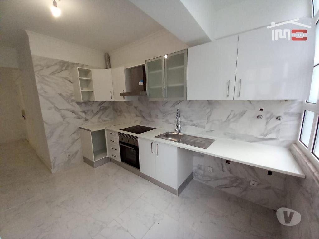 Apartamentos a venda Amadora - Fotos para Apartamento T2+1 Remodelado Sala com Open Space - Reboleira