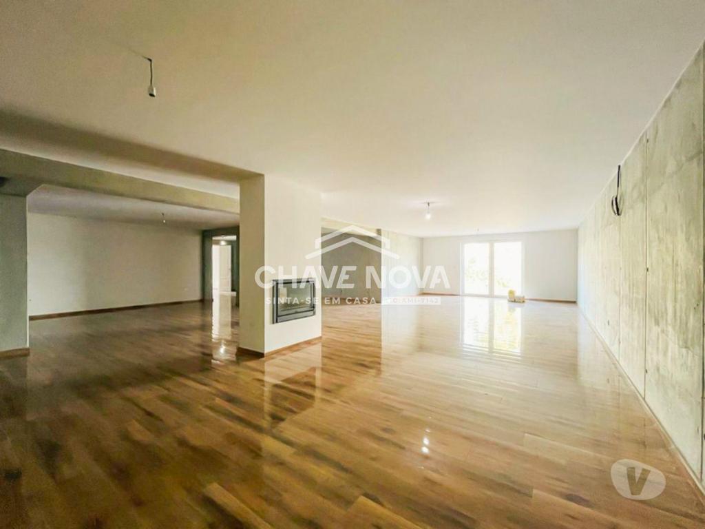 Apartamentos a venda Viseu - Fotos para Viseu-Moradia de luxo para venda em Sarzedelo, Viseu (SMF 02568)