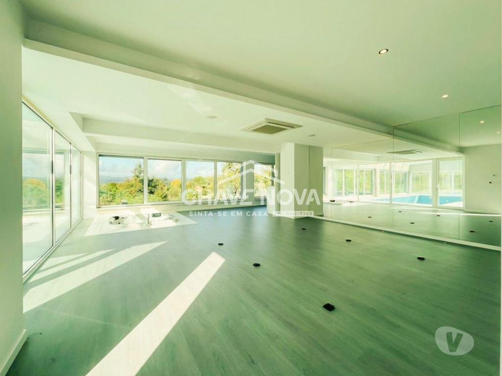 Apartamentos a venda Viseu - Fotos para Viseu-Moradia de luxo para venda em Sarzedelo, Viseu (SMF 02568)