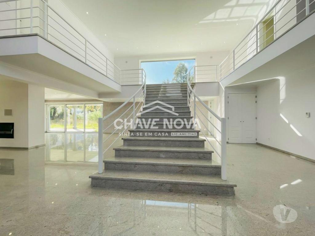 Apartamentos a venda Viseu - Fotos para Viseu-Moradia de luxo para venda em Sarzedelo, Viseu (SMF 02568)