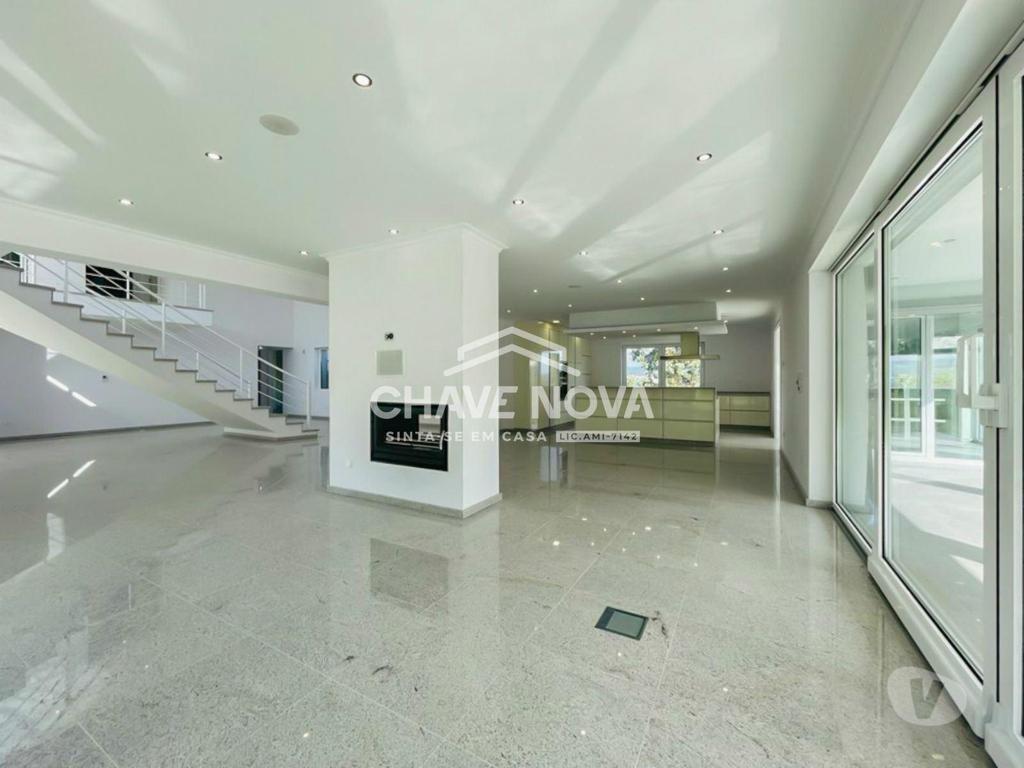 Apartamentos a venda Viseu - Fotos para Viseu-Moradia de luxo para venda em Sarzedelo, Viseu (SMF 02568)