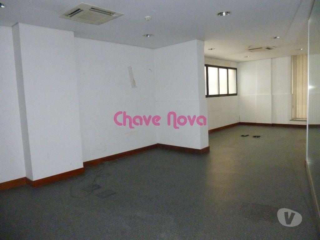 Aluguer Loja Vila Nova de Gaia - Fotos para Escritório com 585 m² em Zona central de V. N. Gaia