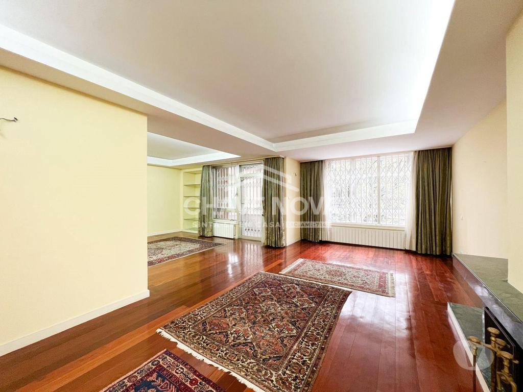 Apartamentos a venda Porto - Fotos para Porto-Apartamento T4+1 no Foco (PRTBV 00186)