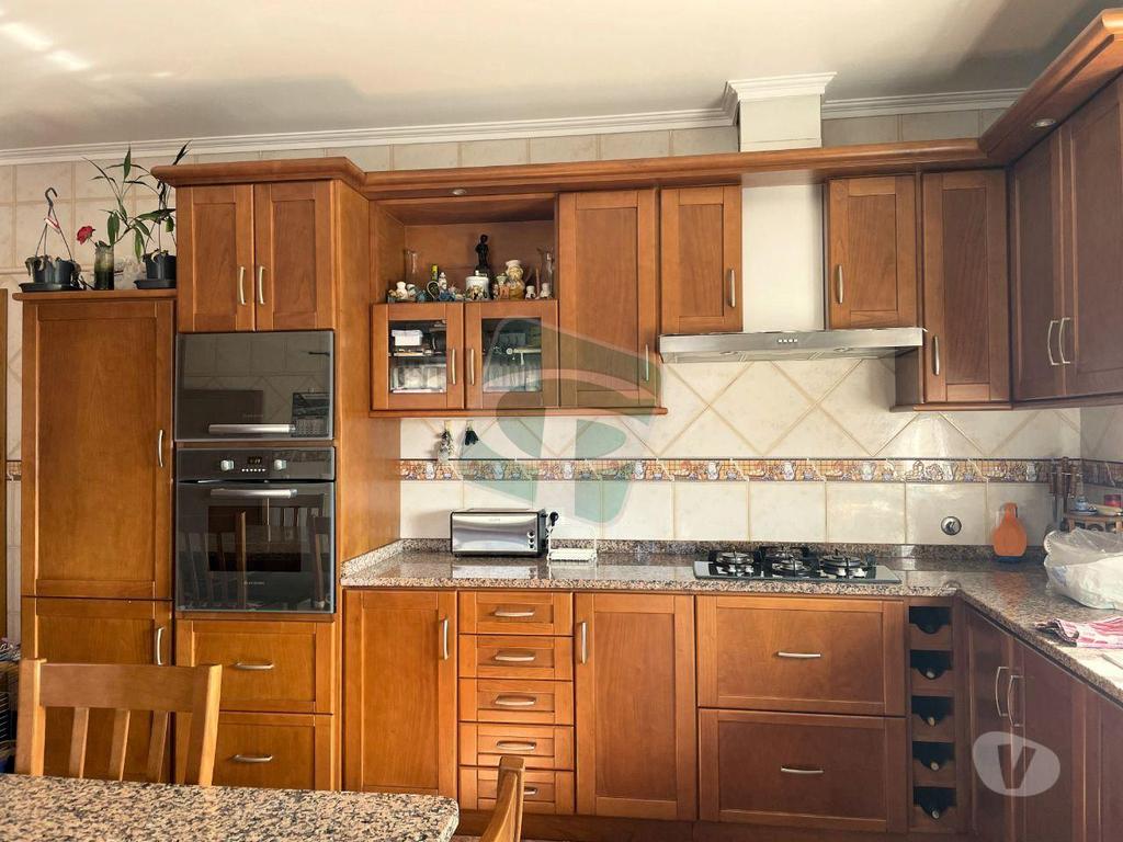 Apartamentos a venda Azambuja - Fotos para Azambuja-Moradia T5 em Alcoentre (MR102)