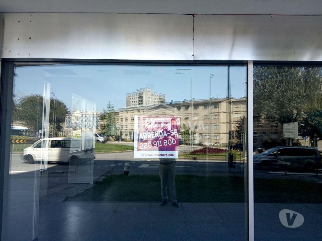 Comprar Loja Porto - Fotos para Loja com duas frentes Bessa Leite