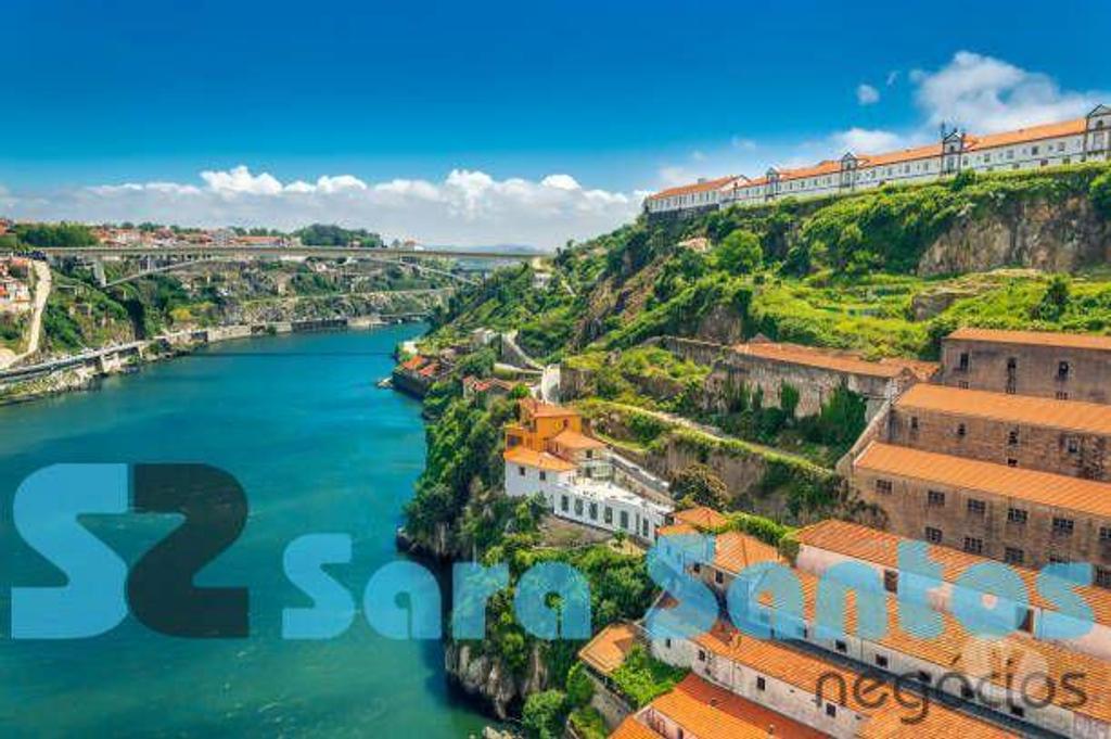 Terrenos Vila Nova de Gaia - Fotos para Vários Terrenos com PIP para Hotel e Hotel Pronto-Vila Nova Gaia