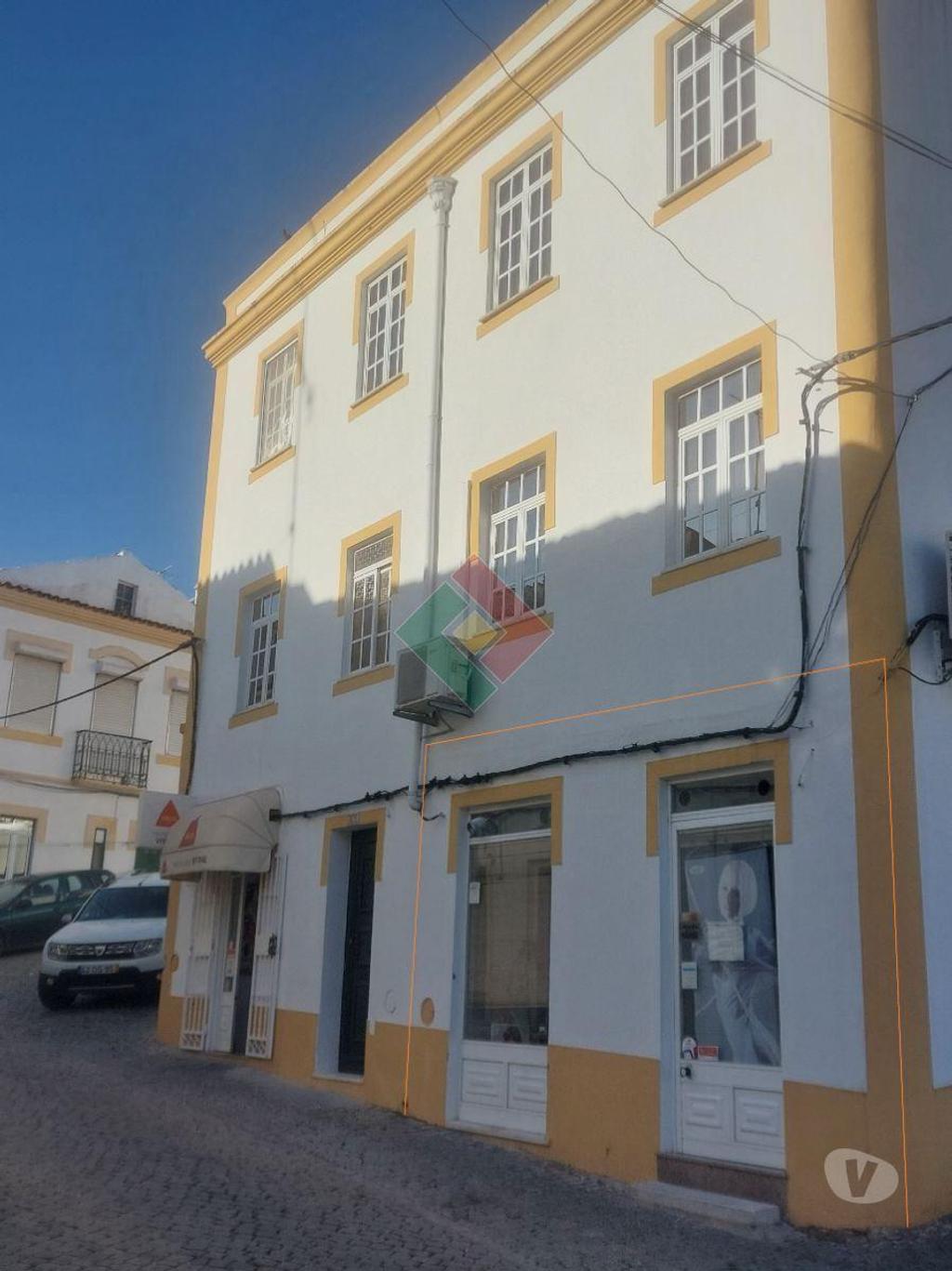 Comprar Loja Portalegre - Fotos para Cabeleireiro, para venda, Portalegre - Sé e São Lourenço