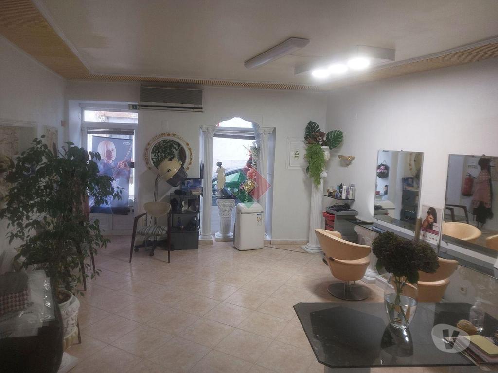 Comprar Loja Portalegre - Fotos para Cabeleireiro, para venda, Portalegre - Sé e São Lourenço