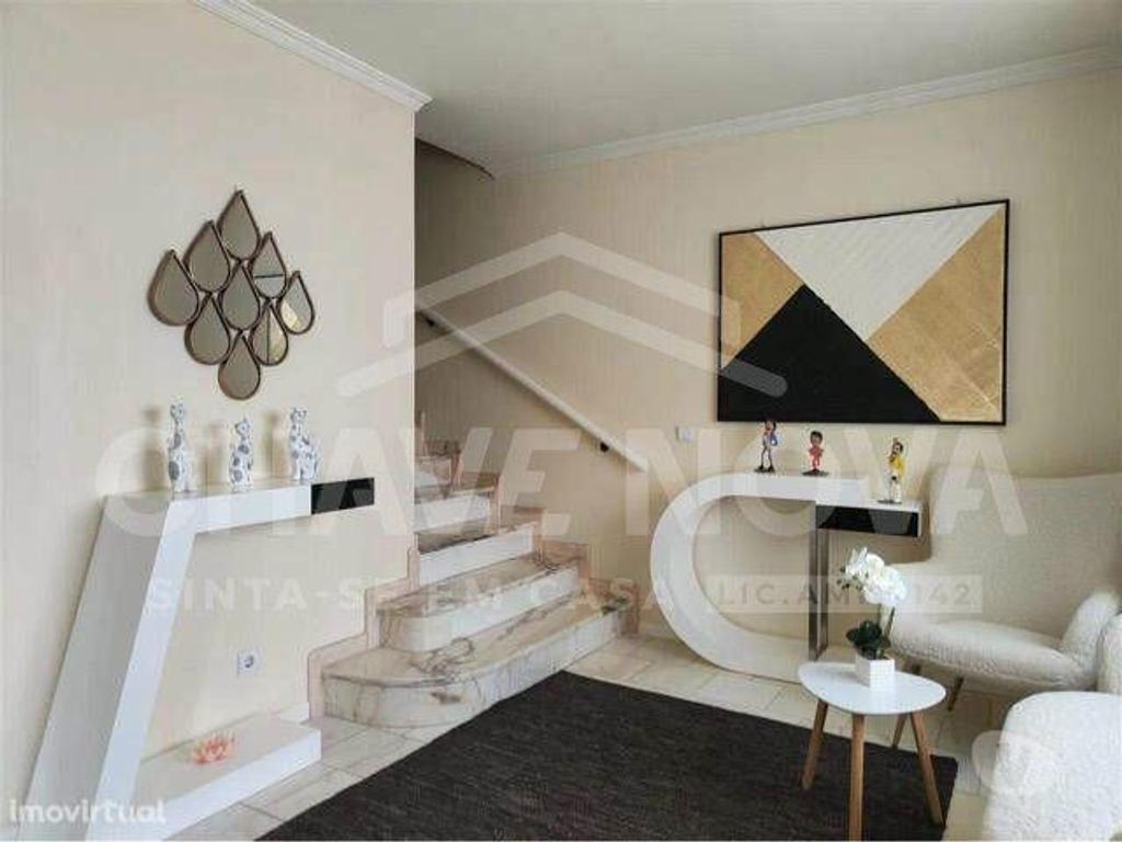 Apartamentos a venda Aveiro - Fotos para Moradia t4+1 Glória e Vera Cruz, compra por 785 000€ (AVR 00396)