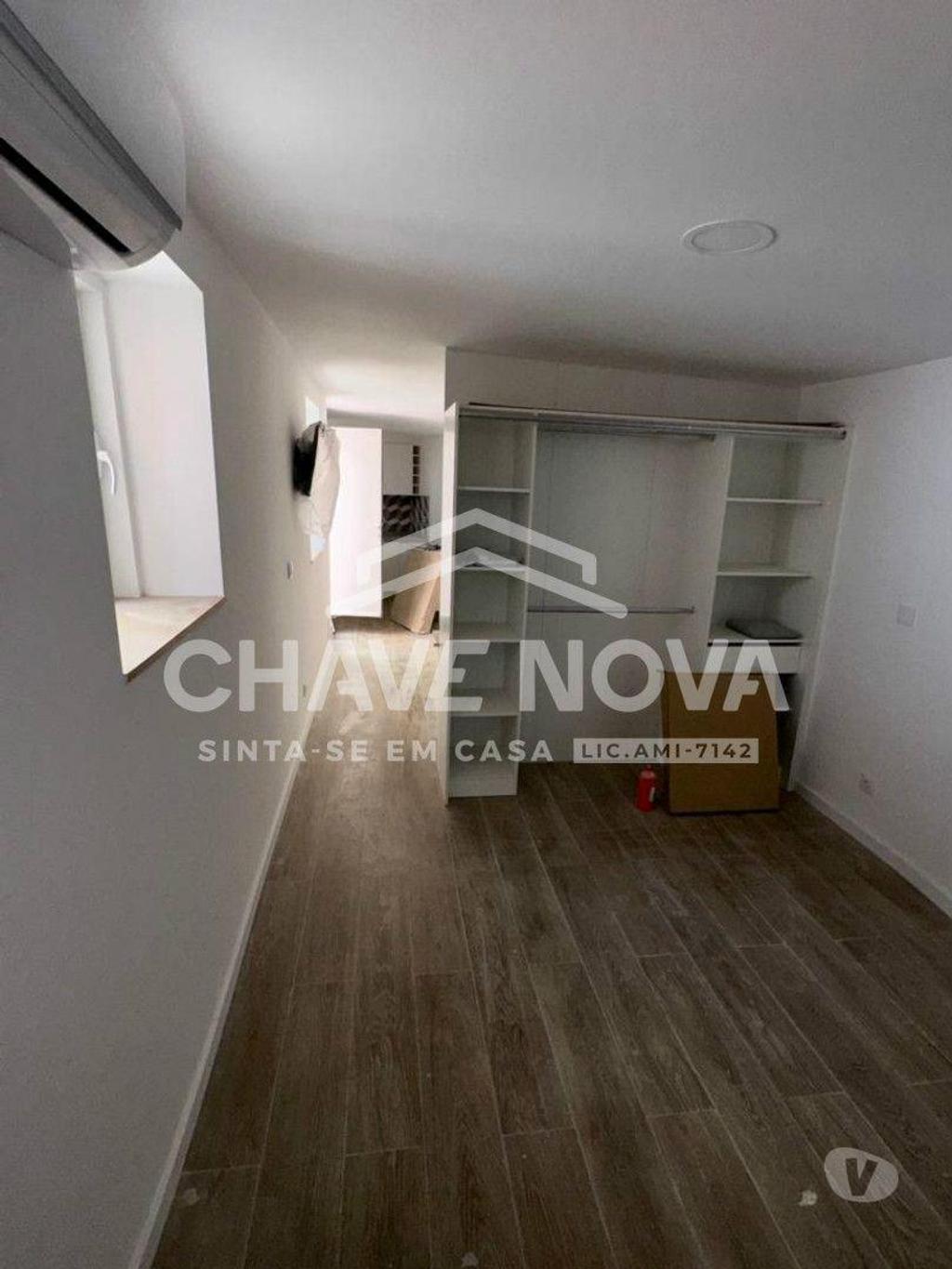 Apartamentos a venda Vila Nova de Gaia - Fotos para Moradia Térrea V1 Renovada Centro Gaia (Estação de Metro Câmara