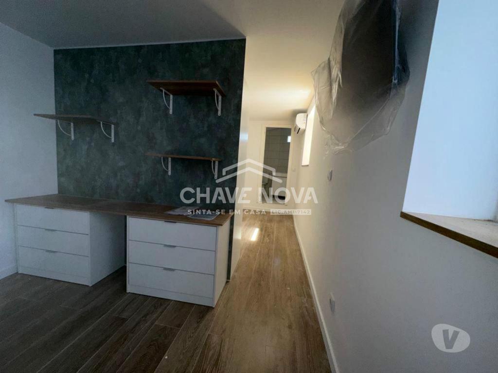 Apartamentos a venda Vila Nova de Gaia - Fotos para Moradia Térrea V1 Renovada Centro Gaia (Estação de Metro Câmara