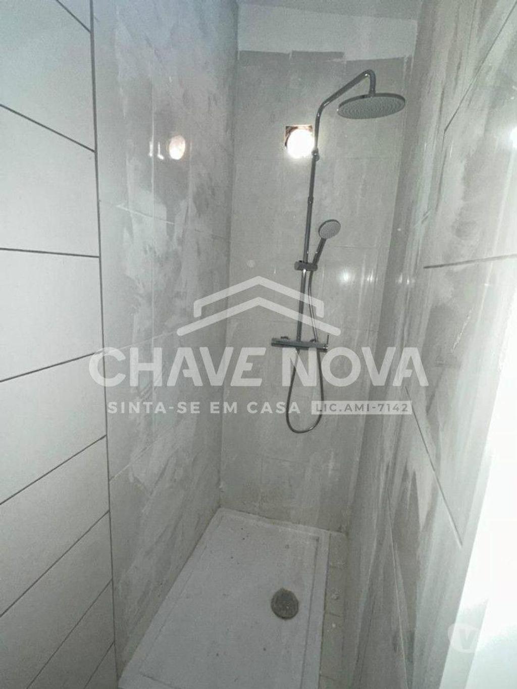 Apartamentos a venda Vila Nova de Gaia - Fotos para Moradia Térrea V1 Renovada Centro Gaia (Estação de Metro Câmara