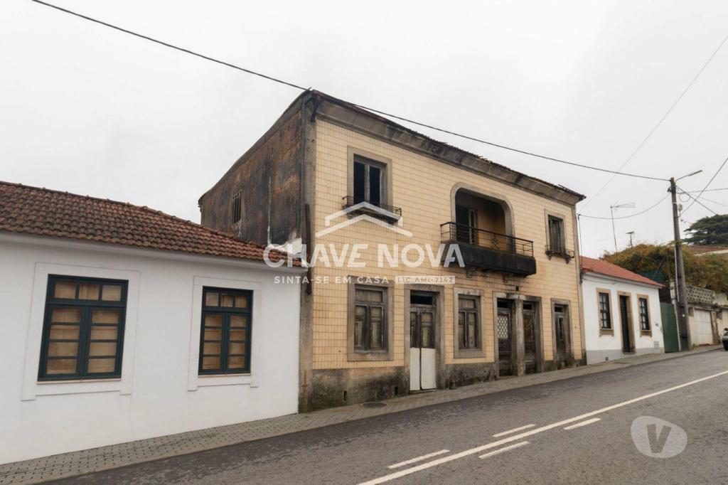 Apartamentos a venda Santa Maria da Feira - Fotos para Moradia para restauro + terreno em Paços de Brandão (SMF 02573)