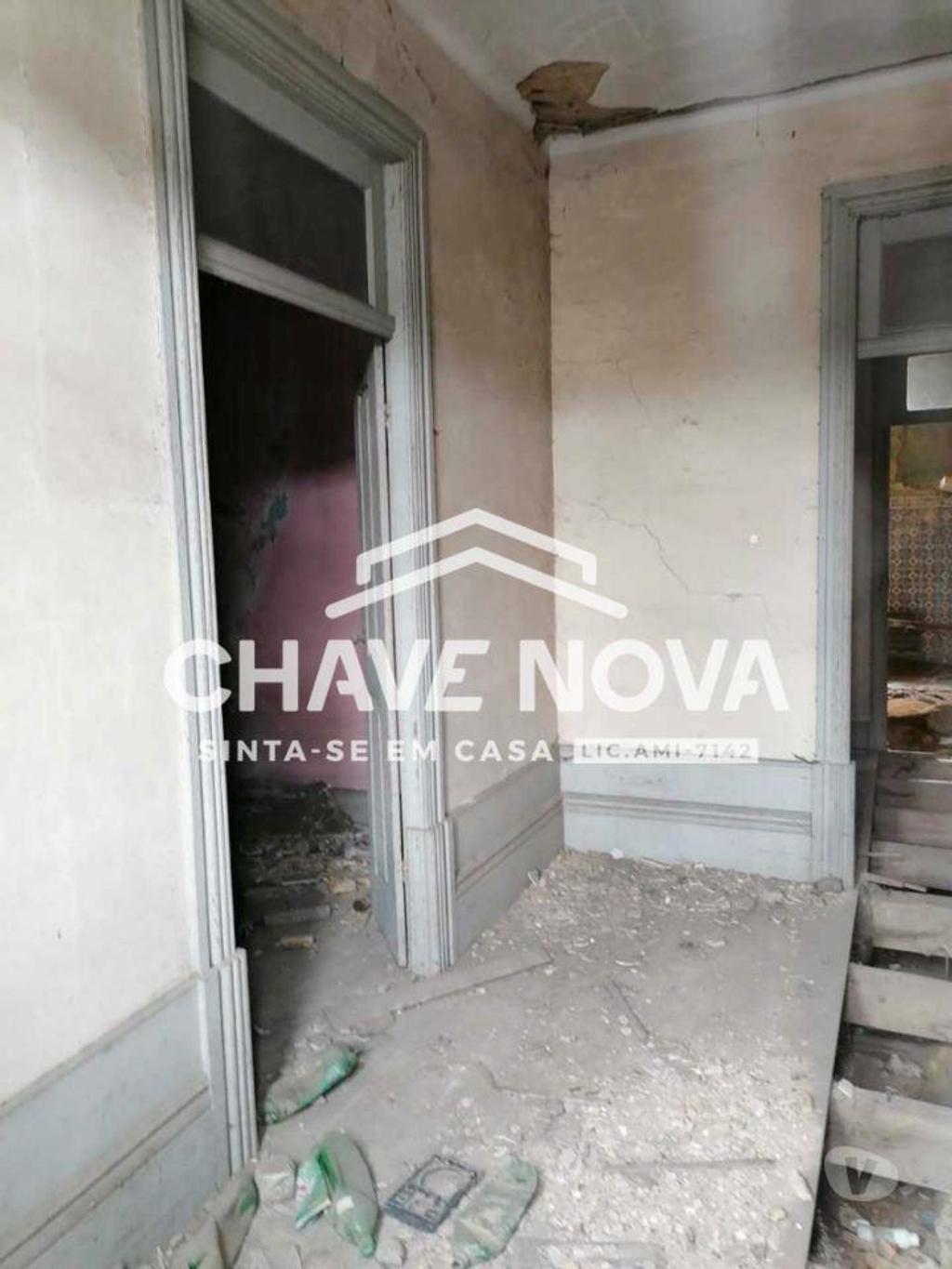 Apartamentos a venda Santa Maria da Feira - Fotos para Moradia para restauro + terreno em Paços de Brandão (SMF 02573)